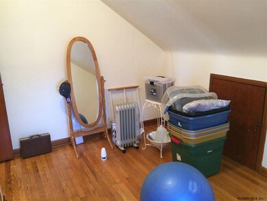 531 Bradford St, Albany, NY 12206 - photo 5