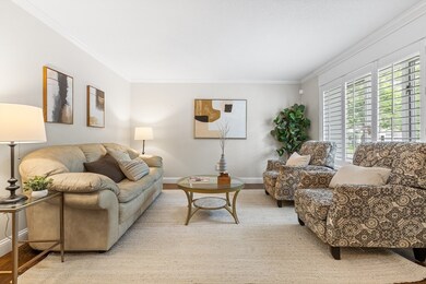 2403 Pheasant Creek Ln, Peabody, MA 01960 - photo 4