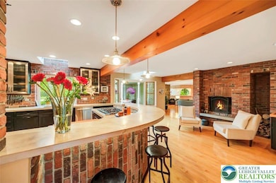 938 Meadow Cir, Bethlehem, PA 18017 - photo 4