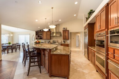 10 Kitchen 1