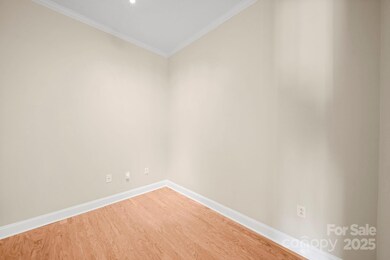 721 Governor Morrison St unit 626, Charlotte, NC 28211 - photo 3