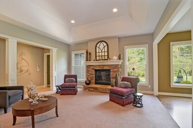 006-Living_Room-3295810-large