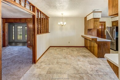 1821 Leona Dr, College Station, TX 77840 - photo 7