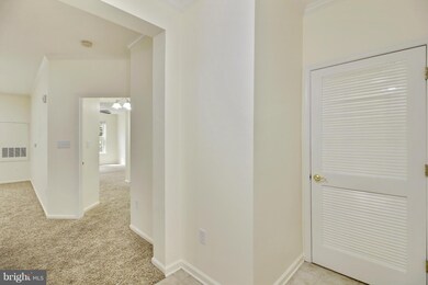 201 High Gables Dr unit 109, Gaithersburg, MD 20878 - photo 7