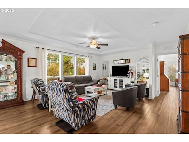 27481 10th St, Junction City, OR 97448 - photo 6