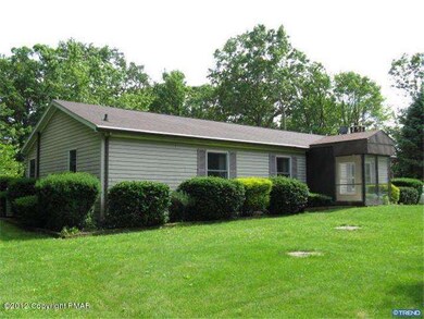 154 Thomas Jefferson Rd, Lehighton, PA 18235 - photo 2