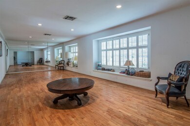 307 Rainier Dr, Houston, TX 77024 - photo 6