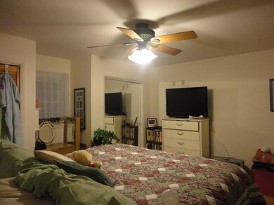 4 Olendike St unit L26, Throop, PA 18512 - photo 4