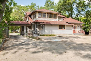 712 N Main St, Bonham, TX 75418 - photo 4