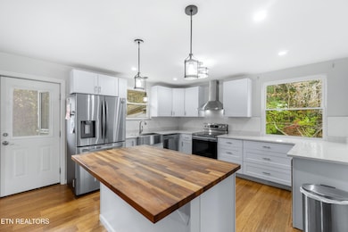 204 Anderson Dr, Knoxville, TN 37920 - photo 5