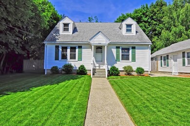 2 Iadarola Ave, Milford, MA 01757 - photo 4