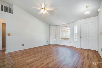 1726 S Woodland Dr, Nampa, ID 83686 - photo 5