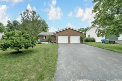 823 Hickory Dr, Marysville, OH 43040 - photo 5