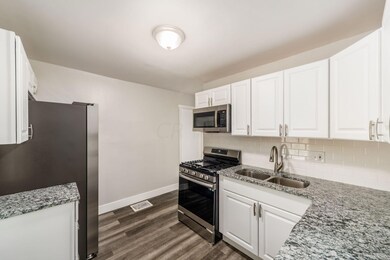014_0dcc_Y Middlehurst Dr-024