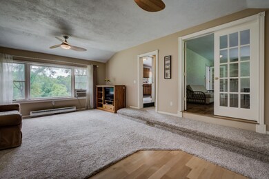 Family room 1