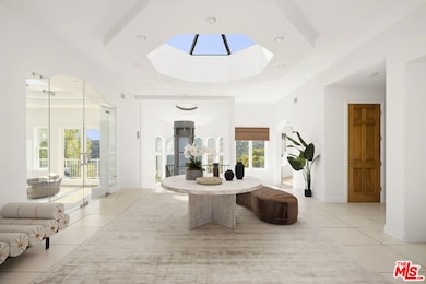 1939 Stradella Rd, Los Angeles, CA 90077 - photo 3