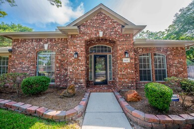 8618 Golden Chord Cir, Houston, TX 77040 - photo 3