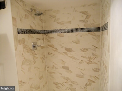 20339 Valley Forge Cir, King of Prussia, PA 19406 - photo 6