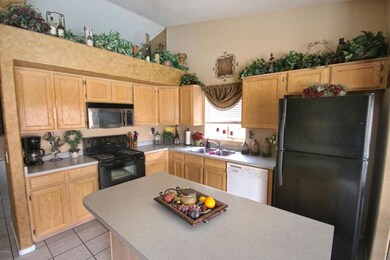 2317 E Smoke Tree Rd, Gilbert, AZ 85296 - photo 3