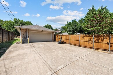 6768 E Mockingbird Ln, Dallas, TX 75214 - photo 4