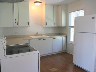 1117 NW Hillside Dr, Grants Pass, OR 97526 - photo 5