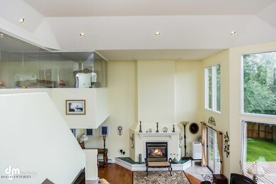 Living Room 6675-SMALL