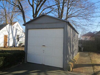 101 Maplewood Ave, Cranston, RI 02920 - photo 5