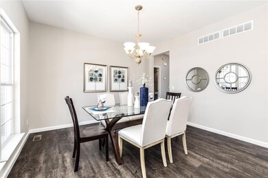 711 Brook Manor Ct, Lake Saint Louis, MO 63367 - photo 3