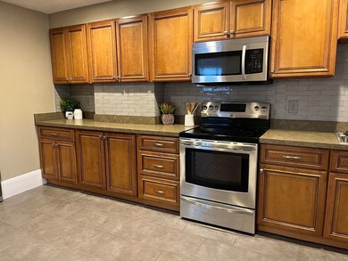 28 Richardson Ave unit D, Wakefield, MA 01880 - photo 2