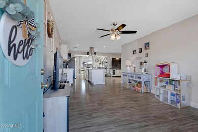 2947 E Des Moines St-5