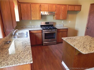 3210 S Maple Place, Broken Arrow, OK 74012 - photo 3