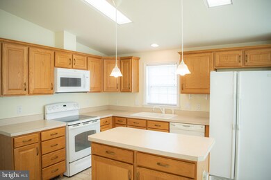 1 Nuthatch Ct E, Bechtelsville, PA 19505 - photo 5