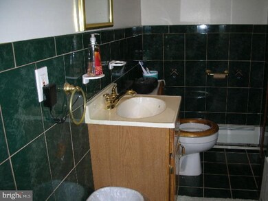 308 Walnut St, Lehighton, PA 18235 - photo 4