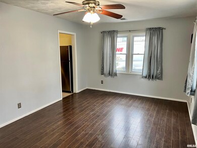 7002 Ridge Dr, Davenport, IA 52806 - photo 2