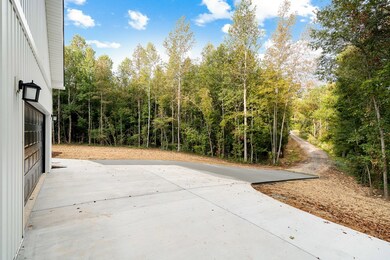 812 Bridges Rd, Tunnel Hill, GA 30755 - photo 4