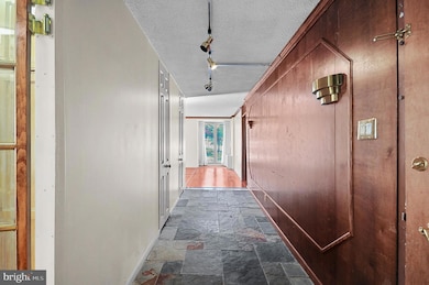 Green Hill Condominiums unit EC206, Wynnewood, PA 19096 - photo 3