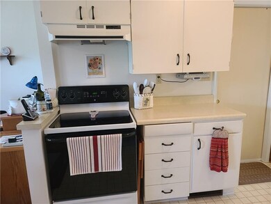 306 E 18th St N, Newton, IA 50208 - photo 4