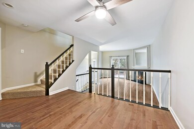 11935 Redtree Way, Reston, VA 20194 - photo 3