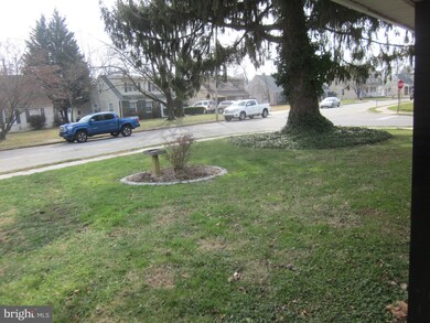 27 Republic Ave, Norristown, PA 19403 - photo 4