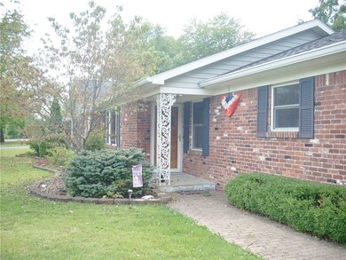 6136 Wexford Rd, Indianapolis, IN 46220 - photo 4