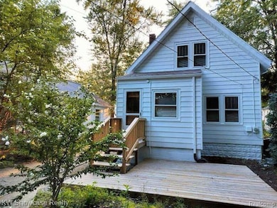 1828 N Lafayette Ave, Royal Oak, MI 48073 - photo 2