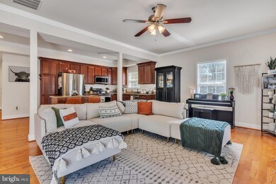 6318 Linden St, Shady Side, MD 20764 - photo 4