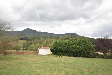 Views of Purchase Knob from the lot