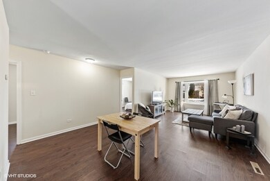 844 Navajo Dr, Carpentersville, IL 60110 - photo 7