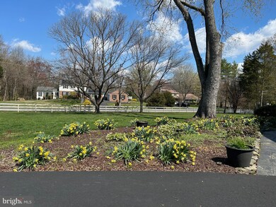 10703 Lewis Ct, Manassas, VA 20111 - photo 5