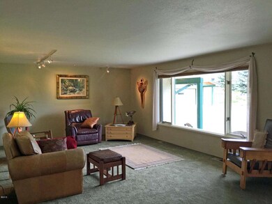 944 Kingfisher Ln, Kalispell, MT 59901 - photo 3