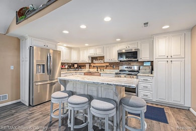 4148 Lakeside Dr, Beaverton, MI 48612 - photo 5