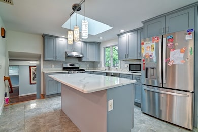 36 Cypress Rd, Milton, MA 02186 - photo 4