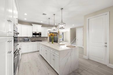 112 NW Gardner St, Boca Raton, FL 33432 - photo 5