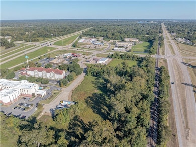 6109-6117-6125 W Calhoun Dr, Alexandria, LA 71303 - photo 2